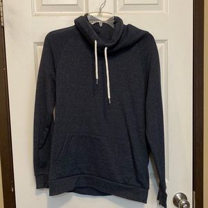Forever 21 men’s size small sweatshirt